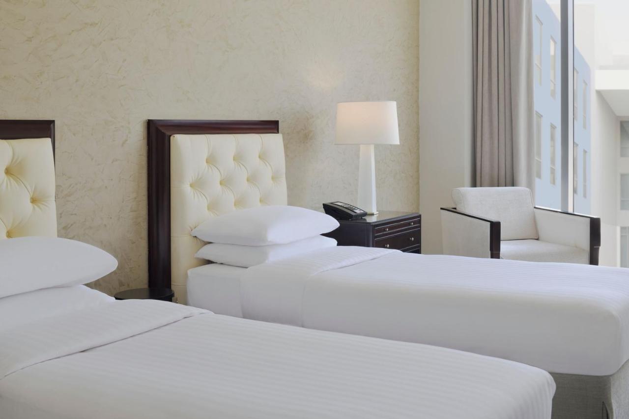 Delta Hotels By Marriott Dubai Investment Park Luaran gambar