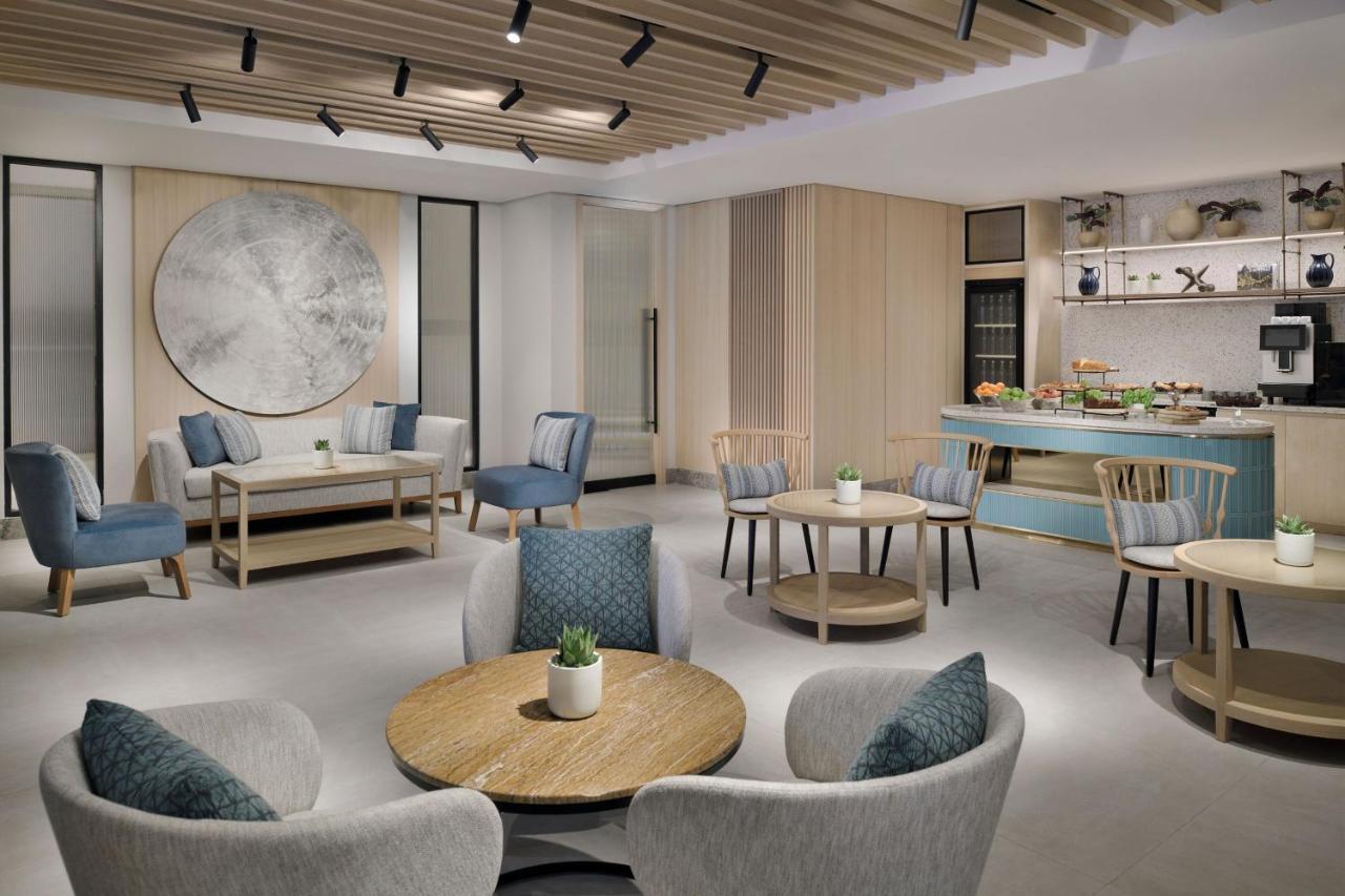 Delta Hotels By Marriott Dubai Investment Park Luaran gambar
