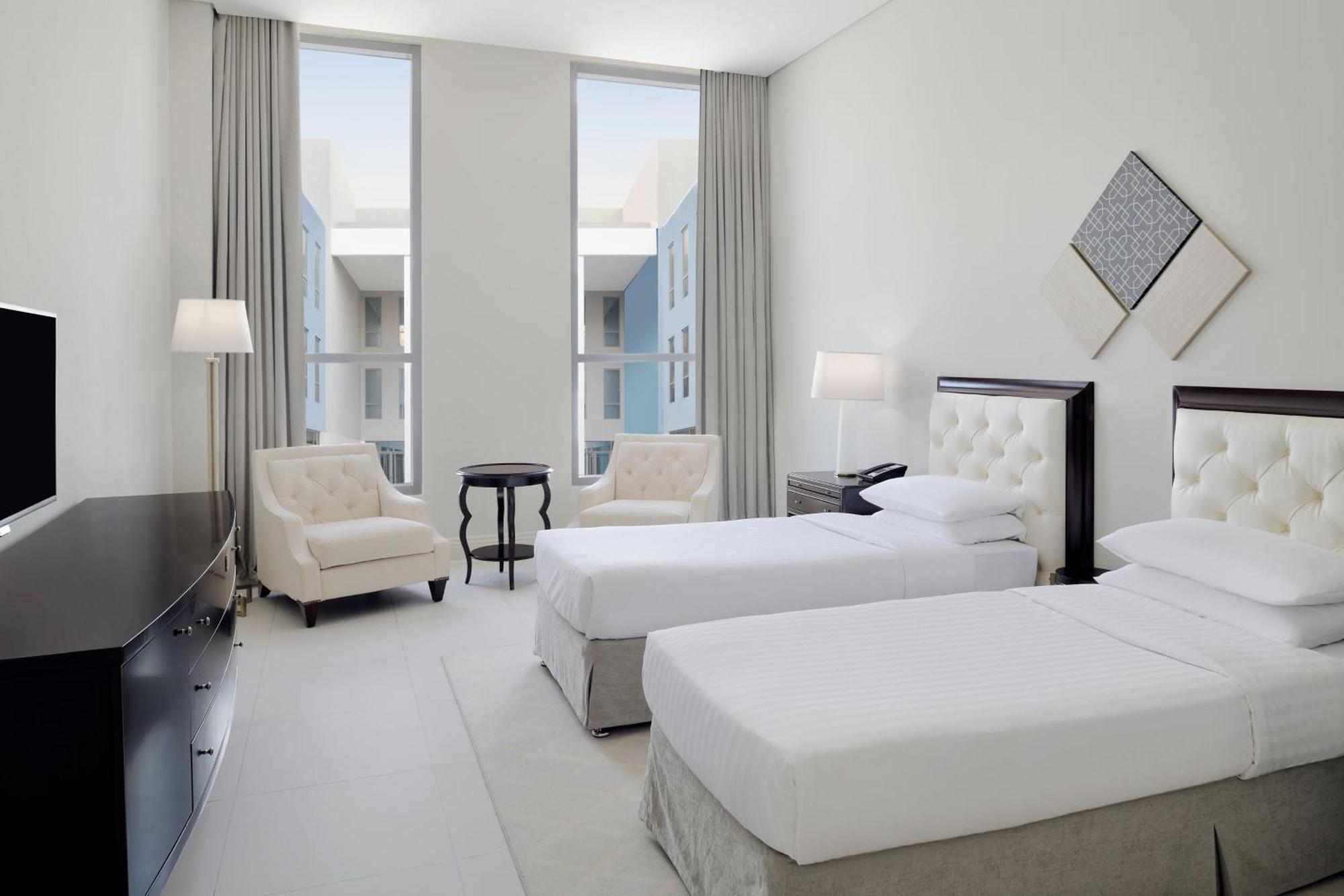 Delta Hotels By Marriott Dubai Investment Park Luaran gambar